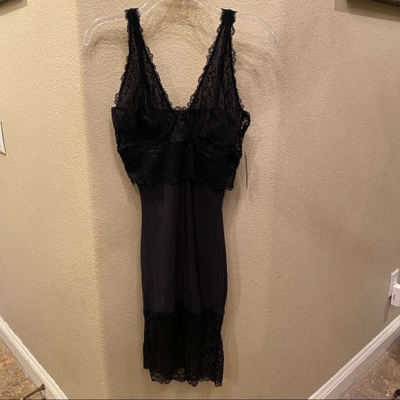 NWT~YUMMIE By Heather Thomson Black Randall Lace Slip Dress Size Medium - Picture 1 of 10